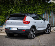 Volvo XC40 P8 Twin motor AWD, El. ťažné, Harman Kardon, Asistenti, DPH