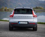Volvo XC40 P8 Twin motor AWD, El. ťažné, Harman Kardon, Asistenti, 91% SOH, DPH