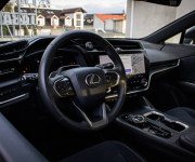 Lexus RZ 450e Luxury TOP, Mark Levinson, 1. Majiteľ, PPF fólia na celom aute, DPH