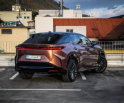 Lexus RZ 450e Luxury TOP, Mark Levinson, 1. Majiteľ, PPF fólia na celom aute, DPH