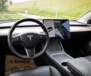 Tesla Model 3 Long Range Refresh EAP 95% SOH, Matrix Led, Dvojité Sklá, tepelné čerpadlo