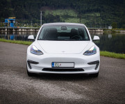Tesla Model 3 Long Range Refresh EAP 95% SOH, Matrix Led, Dvojité Sklá, tepelné čerpadlo