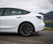 Tesla Model 3 Long Range Refresh EAP 95% SOH, Matrix Led, Dvojité Sklá, tepelné čerpadlo