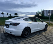 Tesla Model 3 Long Range Dual motor