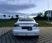 Tesla Model 3 Long Range Dual motor