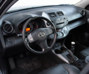 Toyota RAV4 2.2 D-4D 180 X