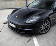 Porsche Panamera 4S A/T