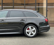 Audi A6 Avant Quattro V6