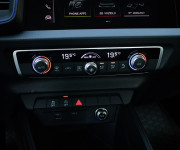 Audi A1 30 TFSI 85kW, Led svetlá, Ambient, R17 alu, Zrkadlenie obrazovky, Qi nabíjanie