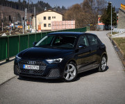 Audi A1 30 TFSI 85kW, Led svetlá, Ambient, R17 alu, Zrkadlenie obrazovky, Qi nabíjanie