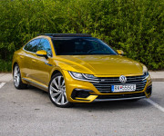 Volkswagen Arteon 2.0 TSI BMT R-Line DSG