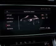 Audi RSQ8 4.0 TFSI Full Carbon, Masáž, Soft-close, Pano, R23, v záruke, DPH