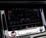 Audi RSQ8 4.0 TFSI Full Carbon, Masáž, Soft-close, Pano, R23, v záruke, DPH