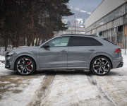 Audi RSQ8 4.0 TFSI Full Carbon, Masáž, Soft-close, Pano, R23, v záruke, DPH