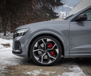 Audi RSQ8 4.0 TFSI Full Carbon, Masáž, Soft-close, Pano, R23, v záruke, DPH