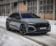 Audi RSQ8 4.0 TFSI Full Carbon, Masáž, Soft-close, Pano, R23, v záruke, DPH
