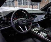Audi RSQ8 4.0 TFSI Full Carbon, Masáž, Soft-close, Pano, R23, v záruke, DPH