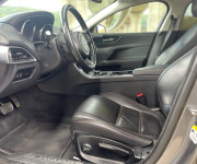 Jaguar XE 2.0 I4D Prestige AT