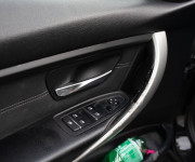 BMW Rad 3 Touring 320d xDrive Advantage A/T