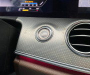 Mercedes-Benz E trieda Kombi E220d AMG Packet A/T 143kW A9