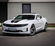 Chevrolet Camaro 2.0T 205 kW, Maxton doplnky, Strešné okno, klapky, pekný stav