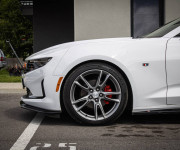 Chevrolet Camaro 2.0T 205 kW, Maxton doplnky, Strešné okno, klapky, pekný stav