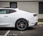 Chevrolet Camaro 2.0T 205 kW, Maxton doplnky, Strešné okno, klapky, pekný stav