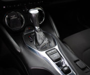 Chevrolet Camaro 2.0T 205 kW, Maxton doplnky, Strešné okno, klapky, pekný stav