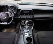 Chevrolet Camaro 2.0T 205 kW, Maxton doplnky, Strešné okno, klapky, pekný stav