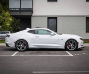 Chevrolet Camaro 2.0T 205 kW, Maxton doplnky, Strešné okno, klapky, pekný stav