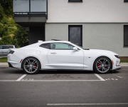 Chevrolet Camaro 2.0T 205 kW, Maxton doplnky, Strešné okno, klapky, pekný stav