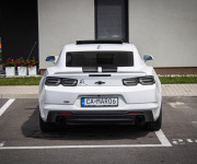 Chevrolet Camaro 2.0T 205 kW, Maxton doplnky, Strešné okno, klapky, pekný stav