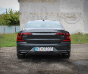 Volvo S90 D4 2.0L Drive-E Inscription A/T