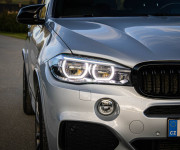 BMW X5 30d xDrive MPacket, LED svetlá, HUD, servis, ambientné osvetlenie