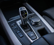 BMW X5 30d xDrive MPacket, LED svetlá, HUD, servis, ambientné osvetlenie
