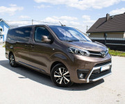 Toyota Proace Verso Family 2.0 D-4D 140 L2
