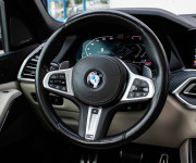BMW X5 30d xDrive MSport, Pano, HUD, R22, Vzduchový podvozok, vysoká výbava