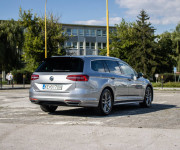 Volkswagen Passat Variant 2.0 TDI BMT R-Line Highline DSG