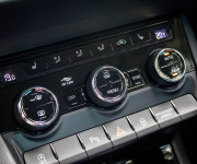 Škoda Karoq 2.0 TDI Style 4x4 DSG, Bohatá výbava