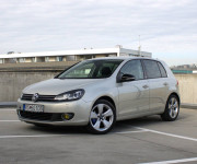 Volkswagen Golf 2.0 TDI 140k MT6 Style