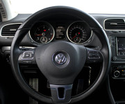 Volkswagen Golf 2.0 TDI 140k MT6 Style