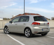 Volkswagen Golf 2.0 TDI 140k MT6 Style