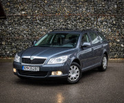 Škoda Octavia Combi 2.0 TDI CR, Vyhrievané sedadlá, parkovacie senzory, poctivé km