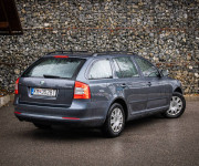 Škoda Octavia Combi 2.0 TDI CR, Vyhrievané sedadlá, parkovacie senzory, poctivé km