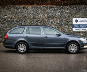 Škoda Octavia Combi 2.0 TDI CR, Vyhrievané sedadlá, parkovacie senzory, poctivé km