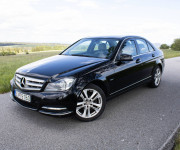 Mercedes-Benz C trieda Sedan
