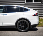 Tesla Model X 75D free supercharger, EAP, 6 miestna verzia, vyservisovaný podvozok, CCS ad.
