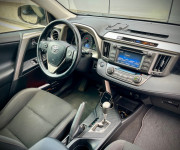 Toyota RAV4 4x4 110 kW AT