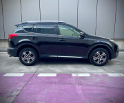 Toyota RAV4 4x4 110 kW AT