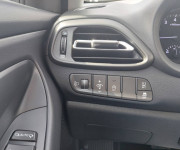 Hyundai i30 1.0 T-GDi Family DCT